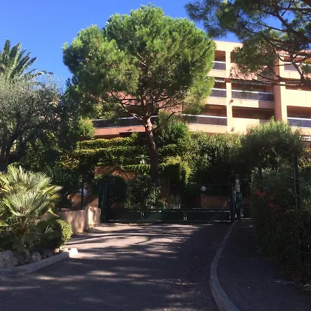 Azurelle